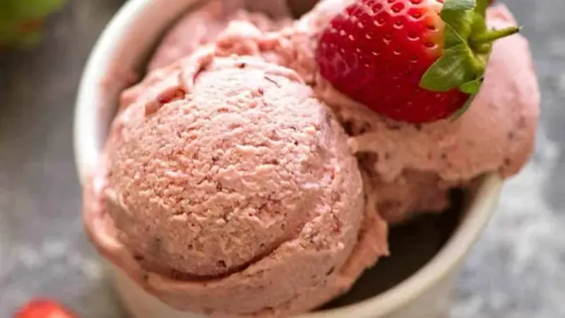 strawberry ice cream recipe without ice cream maker